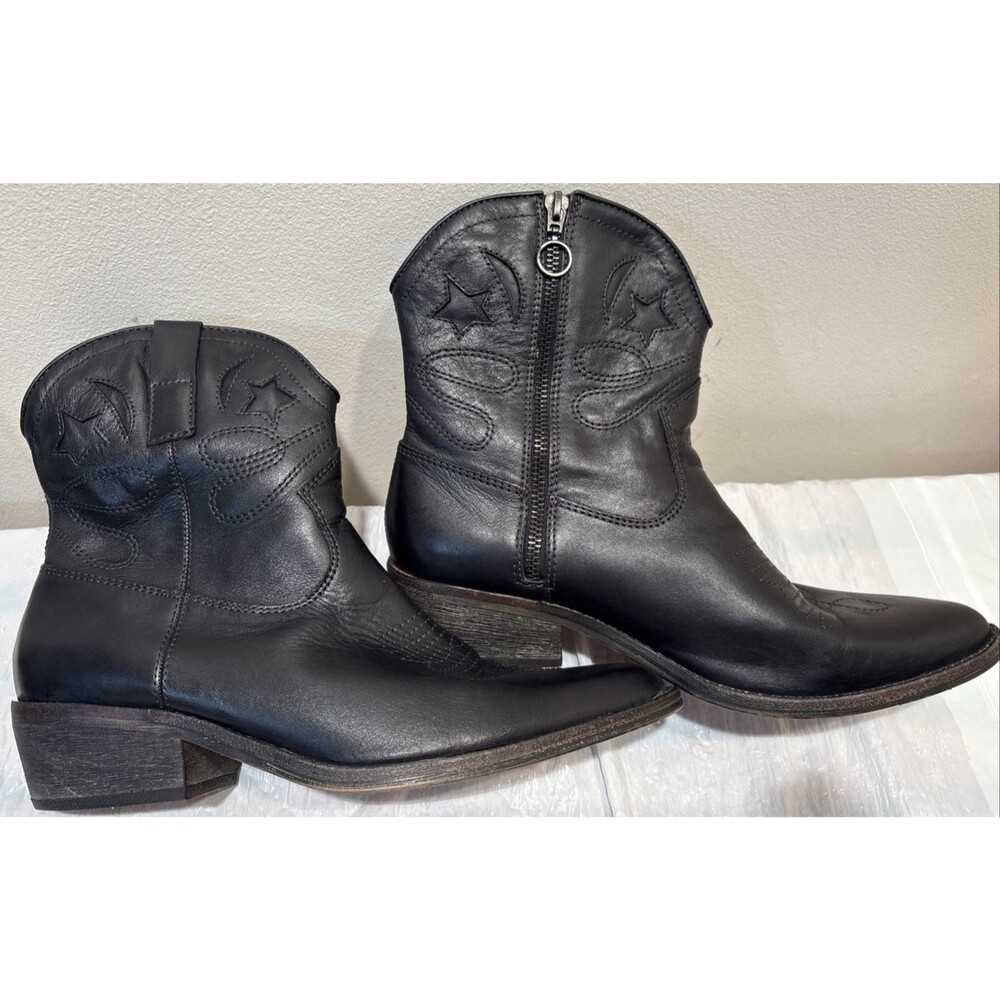 ZiGi NY Womens 8.5M Black Leather Western Cowboy Ankle Boots Pointed Toe Zip